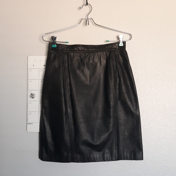 Dresses & Skirts - Vintage leather skirt